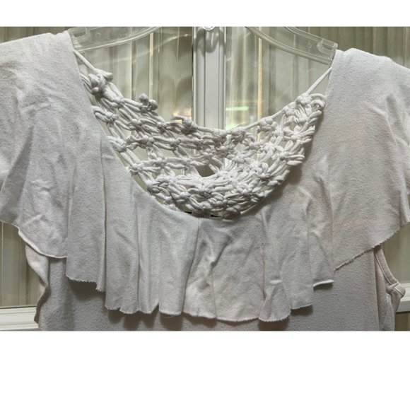 Color FX white top with ruffle front; womens' size M. - Picture 4 of 6